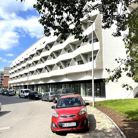 By The River - Center Apartment