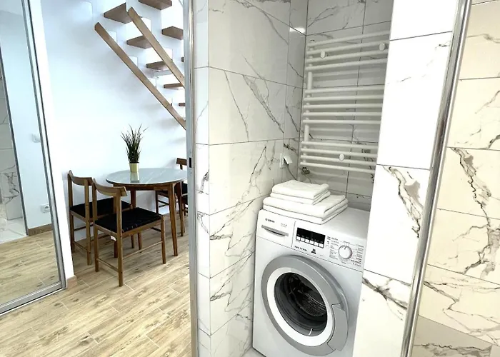 Apartment By The River - Center