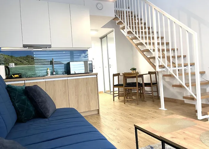 Apartment By The River - Center *