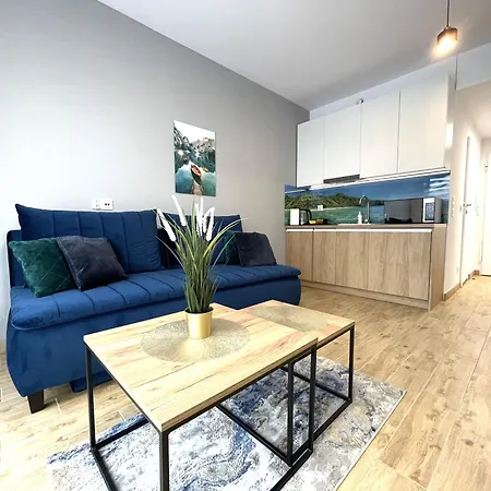 By The River - Center * Βρότσλαβ